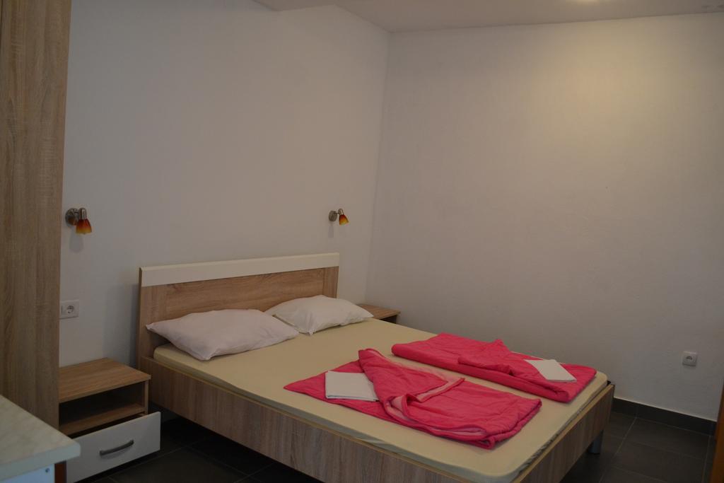 Guesthouse Orlovic Budva Luaran gambar